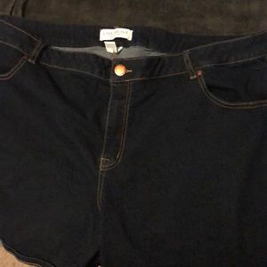 NWOT never worn dark wash jean shorts